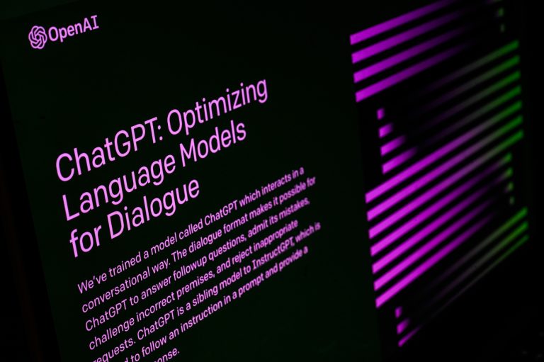 Read more about the article ChatGPT: Semua yang perlu Anda ketahui tentang chatbot bertenaga AI